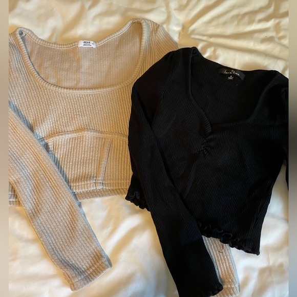 Tops - 2 Cute long sleeve tops